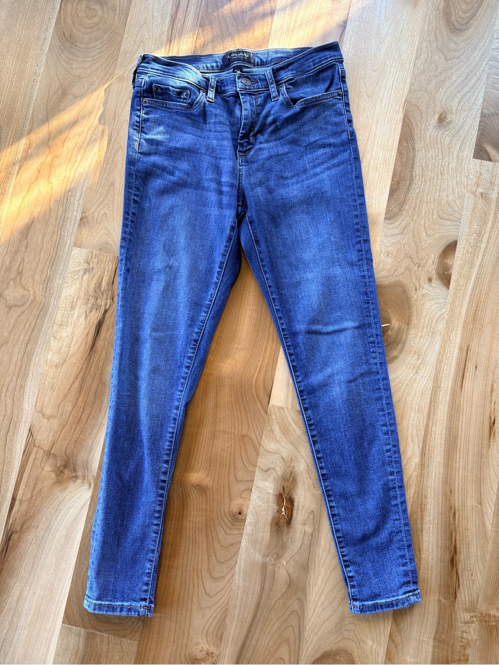 Banana Republic Slim Fit Skinny Jeans in Deep Blue Wash